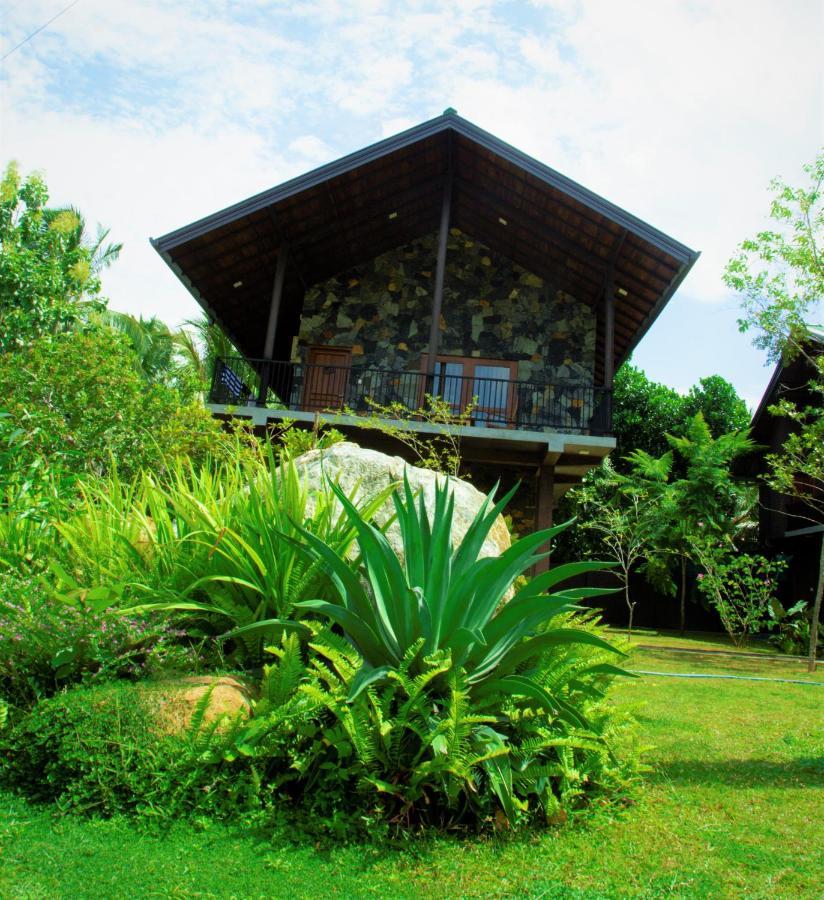 Doola River Edge Udawalawe Exterior photo